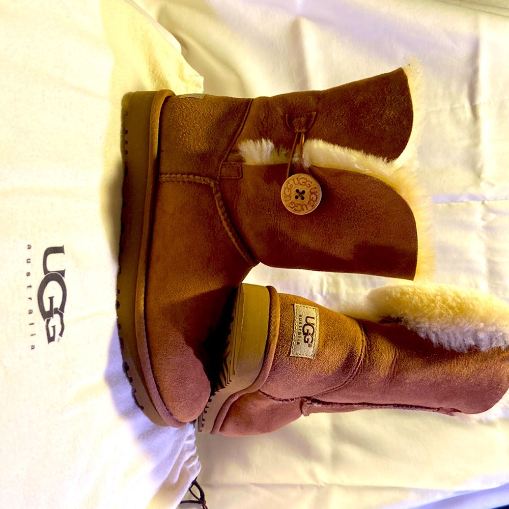 UGG boots brand new